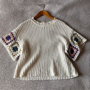 Short Sleeve Cottagey Sweater Size L